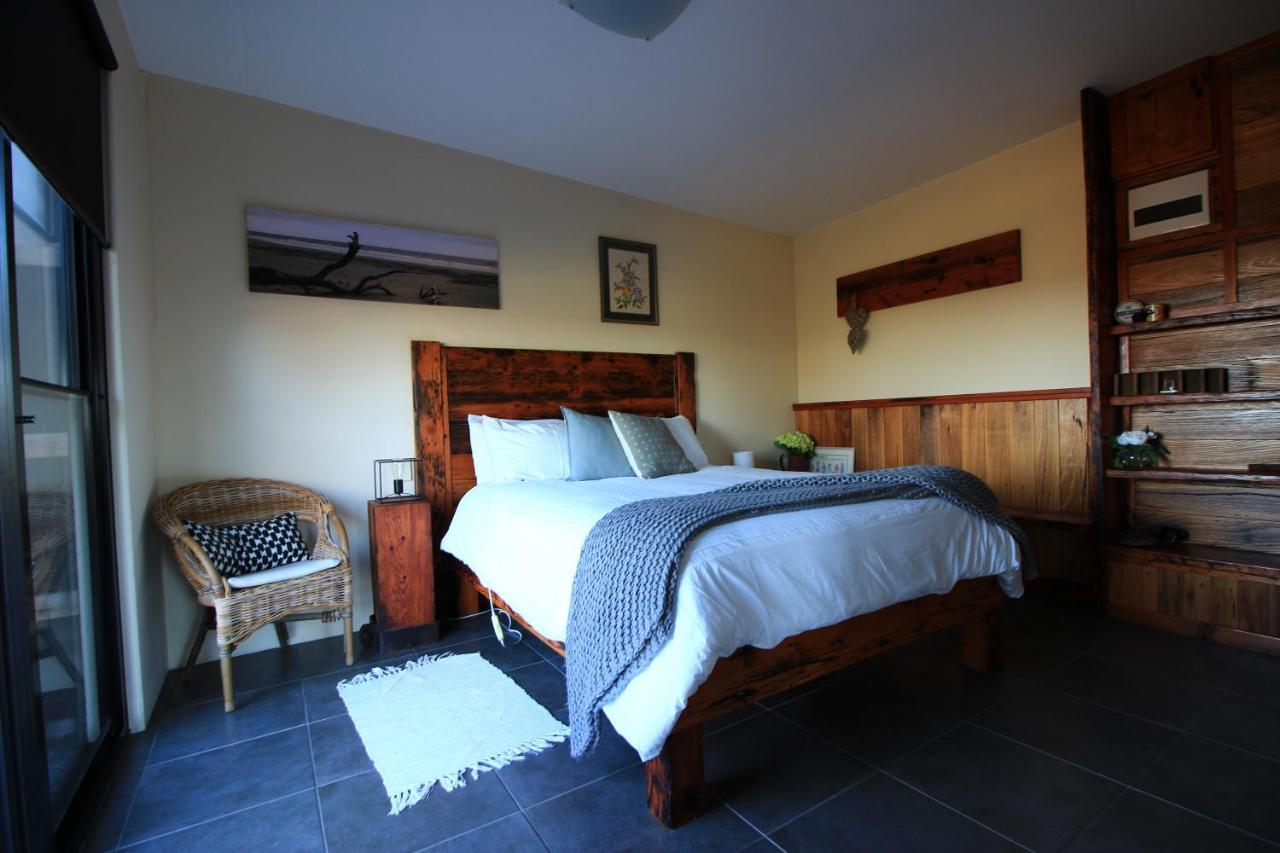 Down To Earth Farm Retreat Apartment Sarsfield Bagian luar foto