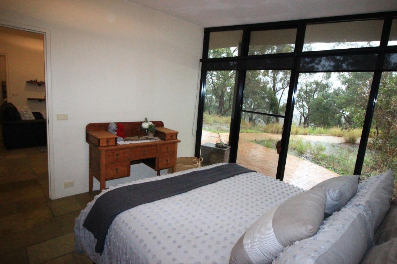 Down To Earth Farm Retreat Apartment Sarsfield Bagian luar foto
