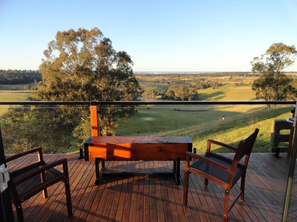 Down To Earth Farm Retreat Apartment Sarsfield Bagian luar foto