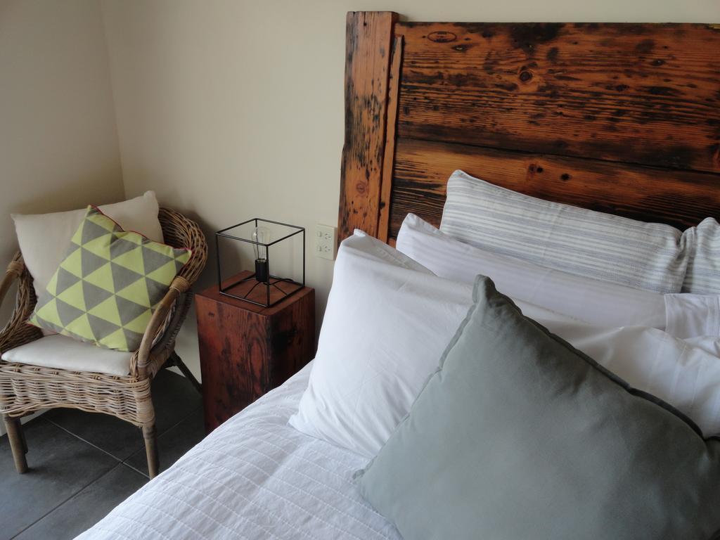 Down To Earth Farm Retreat Apartment Sarsfield Bagian luar foto